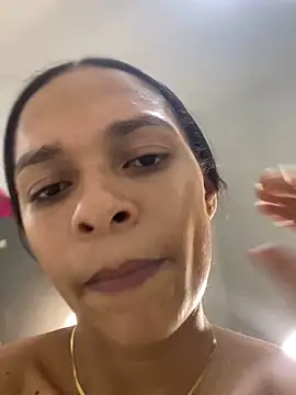 Luna025's cam snapshot