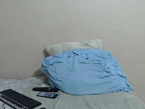 SexyLipss_'s cam snapshot