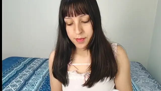 Chanelsexyy live sex cam