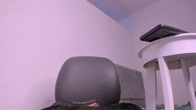 AnthonellaBrowm live sex cam