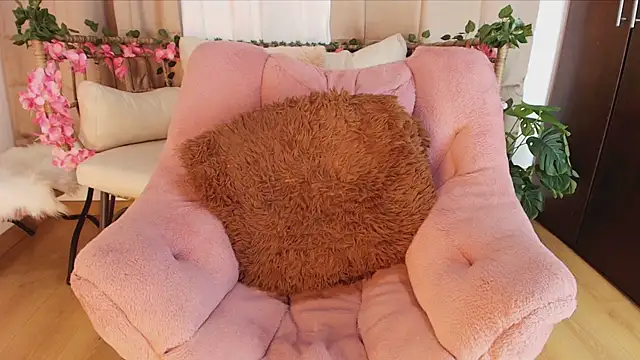 Amy-Skinny live sex cam