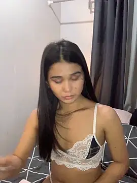 AngelHille live sex cam