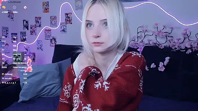 Megan--chan's cam snapshot