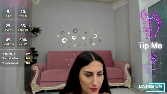 BelovedKhlloee's cam snapshot