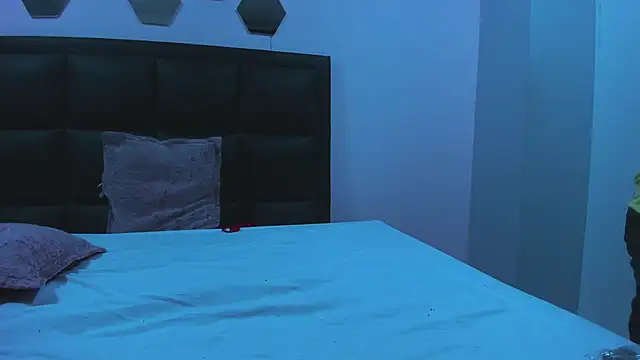 2_fire's cam snapshot