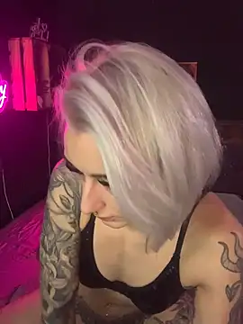 Shy-Ivy's cam snapshot