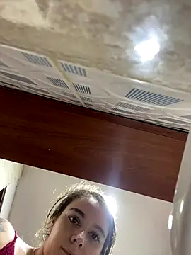 karla-thomsom10's cam snapshot