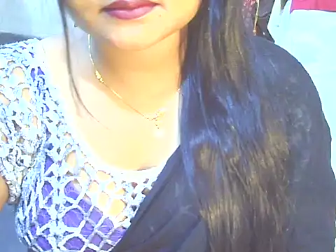 Nusrat_Faria07's cam snapshot