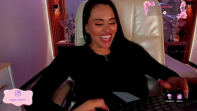 Jeen_Taylor's cam snapshot