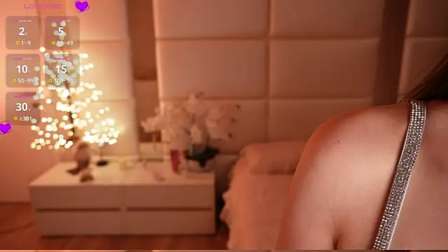 Lilly_Colins live sex cam