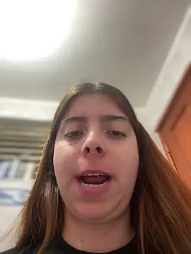 Cloew_Marz's cam snapshot