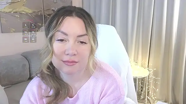 ElyaSoftTemptation's cam snapshot