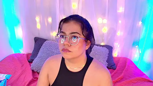 LilyRousee's cam snapshot