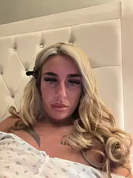 EllieMaeBaby's cam snapshot