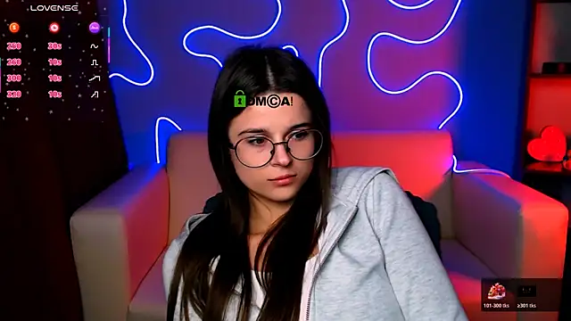 berry_alma's cam snapshot