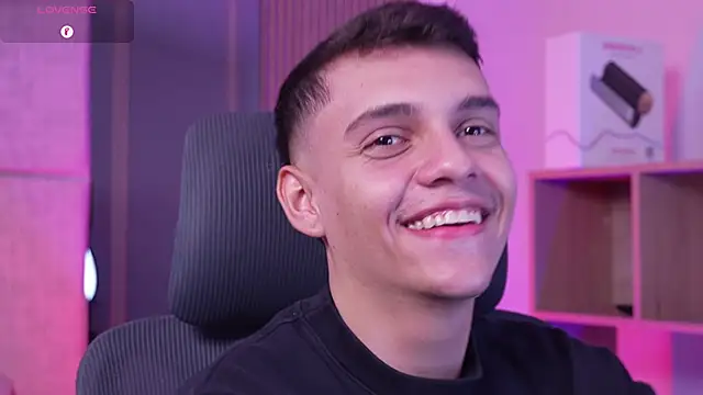 JacobRoberts1 live sex cam