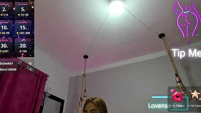 Alicedavies_'s cam snapshot