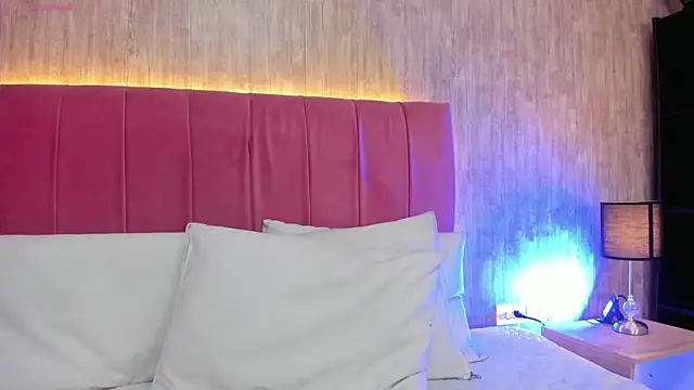 Kendra_kobein's cam snapshot