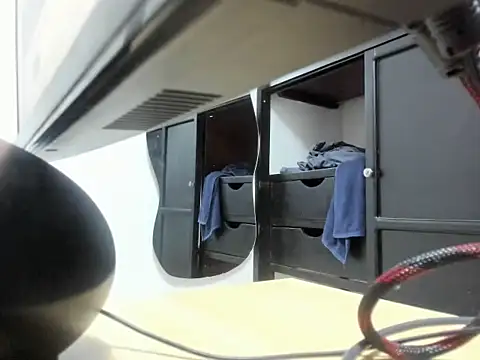 Foxyhot_696's cam snapshot