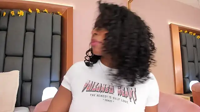 LisaMendez's cam snapshot