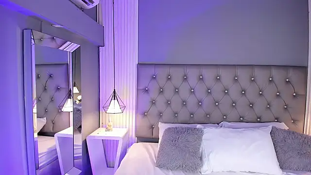 VioletthaRous's cam snapshot