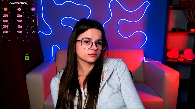 berry_alma's cam snapshot