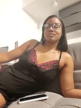 Bella_missandei's cam snapshot