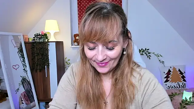 naughtymilane's cam snapshot