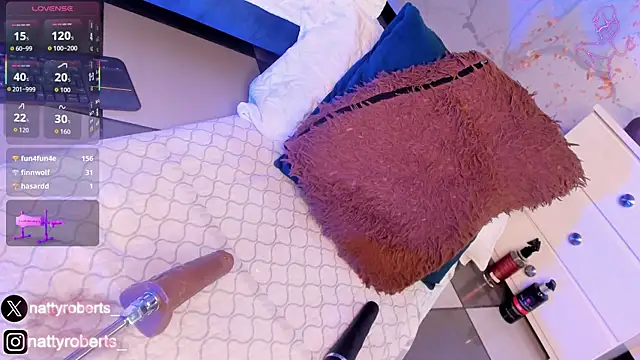 Natty_roberts_'s cam snapshot