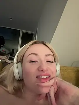 seeunexttuesday's cam snapshot