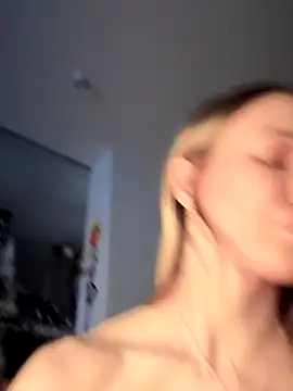 Adelina0001's cam snapshot