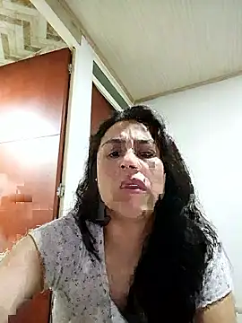 vanessa-titisM's cam snapshot