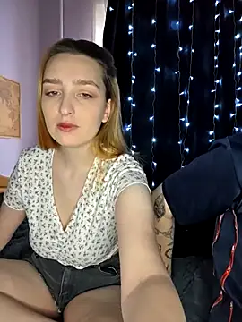 FoxyToxy's cam snapshot