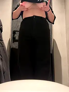 ErikaMurr's cam snapshot