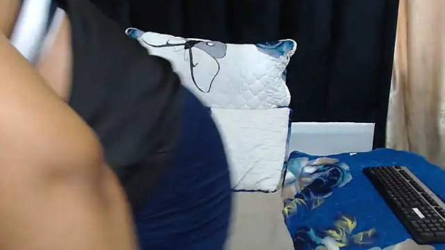 busttyebony11's cam snapshot