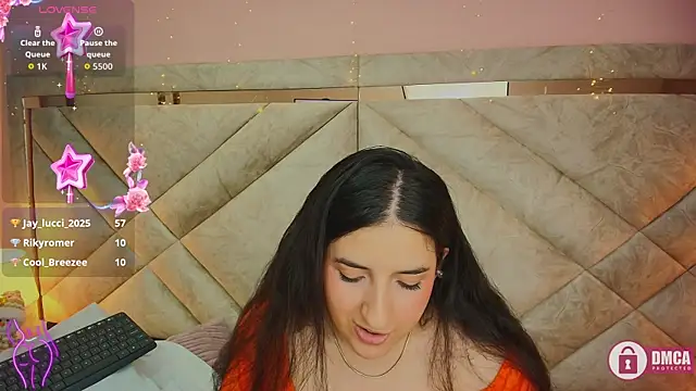 ambar_lover's cam snapshot