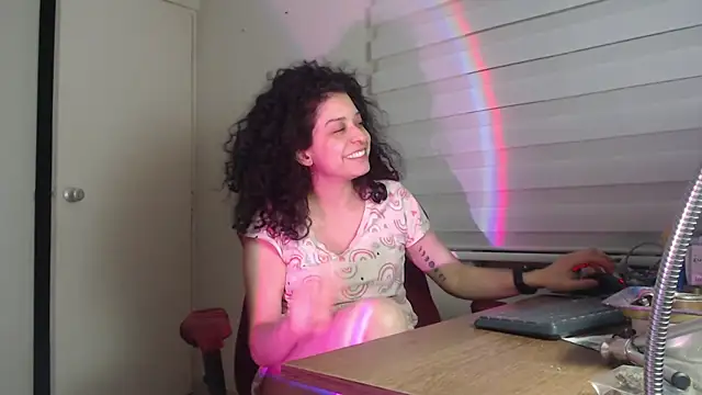 miss_carmila1's cam snapshot