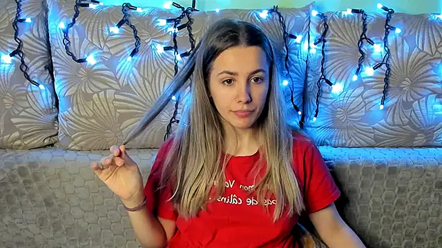 MaggieCake's cam snapshot