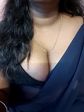 Keerthee_'s cam snapshot