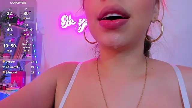 crisbell_lopez's cam snapshot