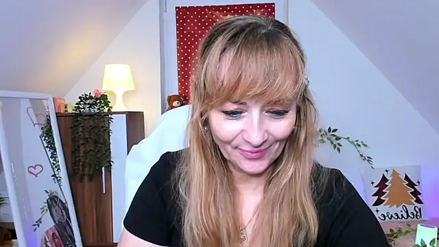 naughtymilane's cam snapshot