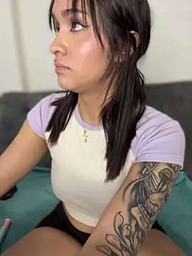 Isabella-Teen's cam snapshot