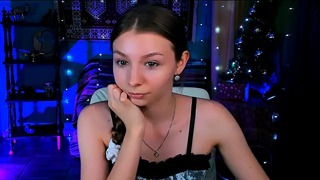 JulieDaniel's cam snapshot