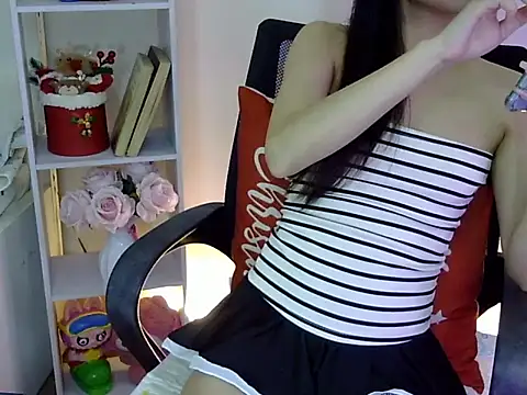 Lee-Young66's cam snapshot