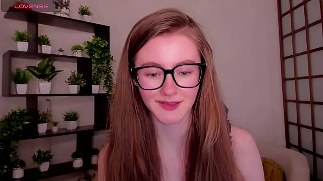 KateCuddle's cam snapshot