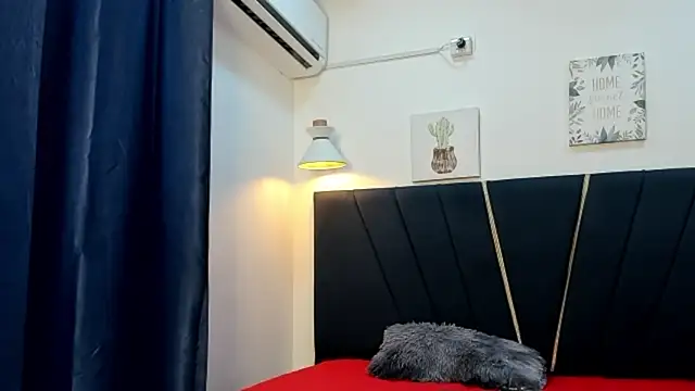 sasha_sexys's cam snapshot