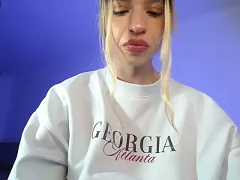 alina_lee's cam snapshot