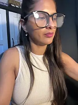 chicachocolate01 live sex cam