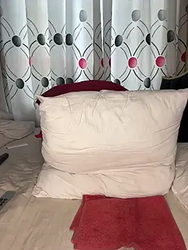 CynnxxxBarb's cam snapshot