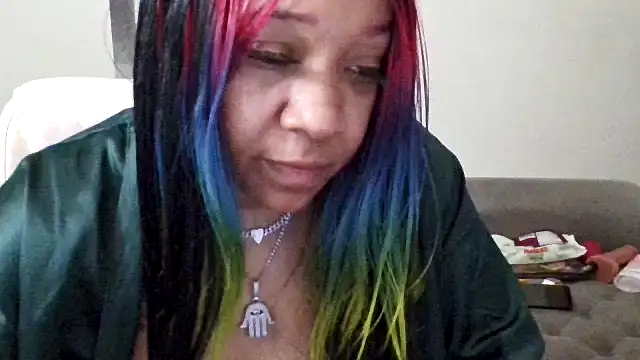 YasmineMinaj's cam snapshot